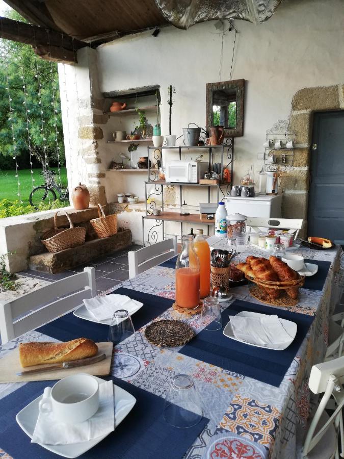 Bed and Breakfast Au Logis De La Mongie Soullans Exterior foto