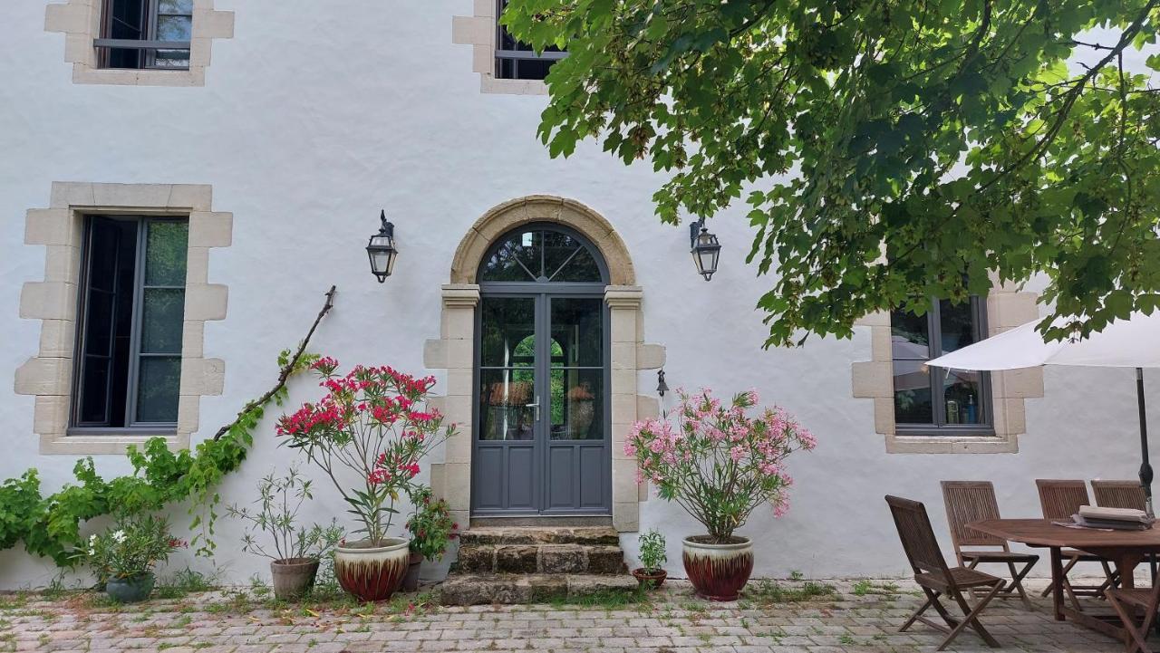 Bed and Breakfast Au Logis De La Mongie Soullans Exterior foto