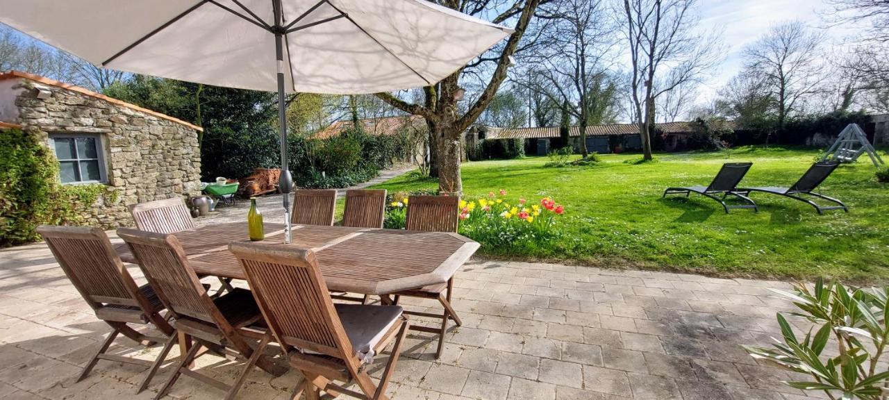 Bed and Breakfast Au Logis De La Mongie Soullans Exterior foto
